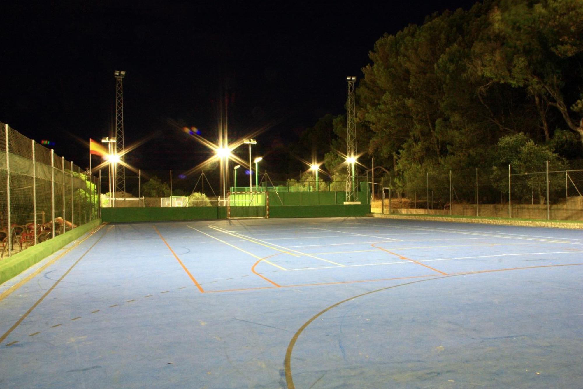 Camping Sierra De Las Nieves Yunquera Exterior photo